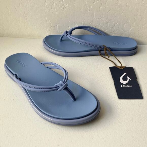 Olukai Aka Flip Flop Sandals Comfort Summer Beach Coastal Cloud Blue Size 7 NWT - Picture 1 of 10